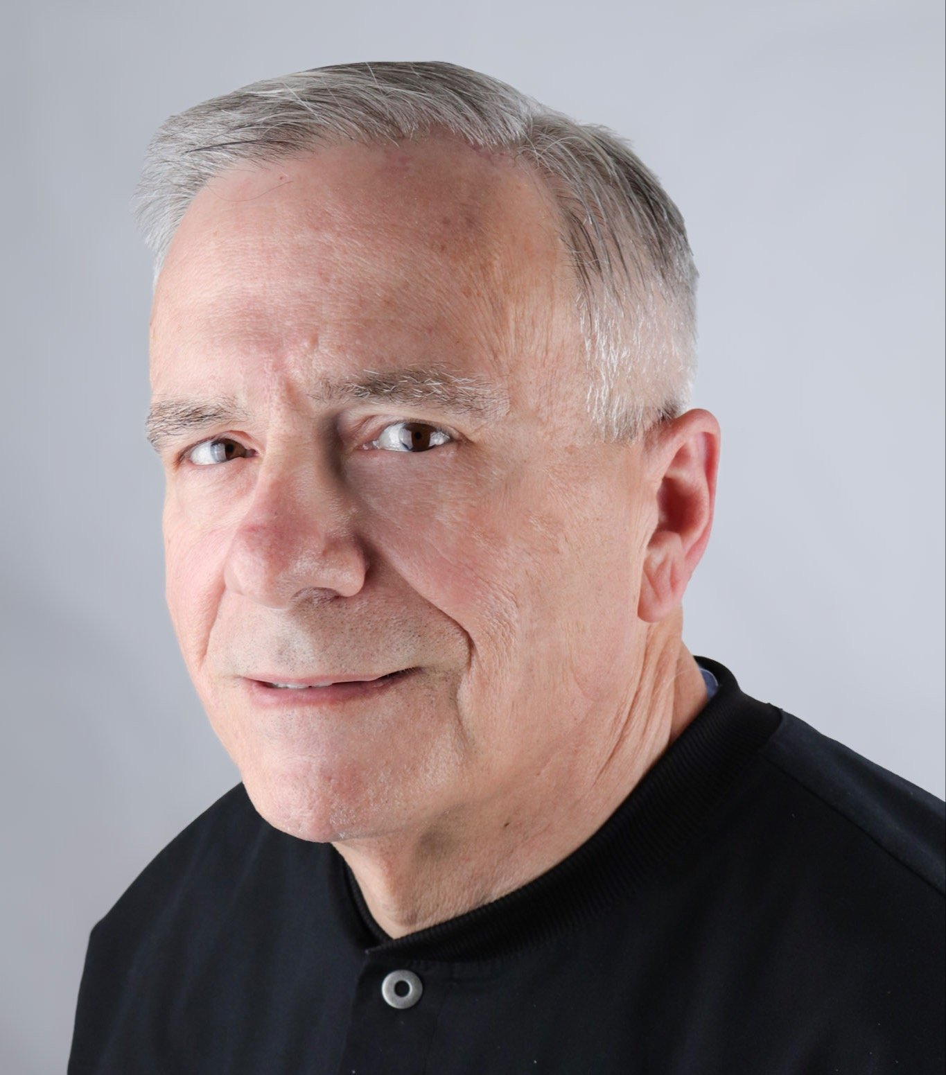 Steven Fazzini - Headshot